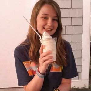 Meet your Posher, Lilia